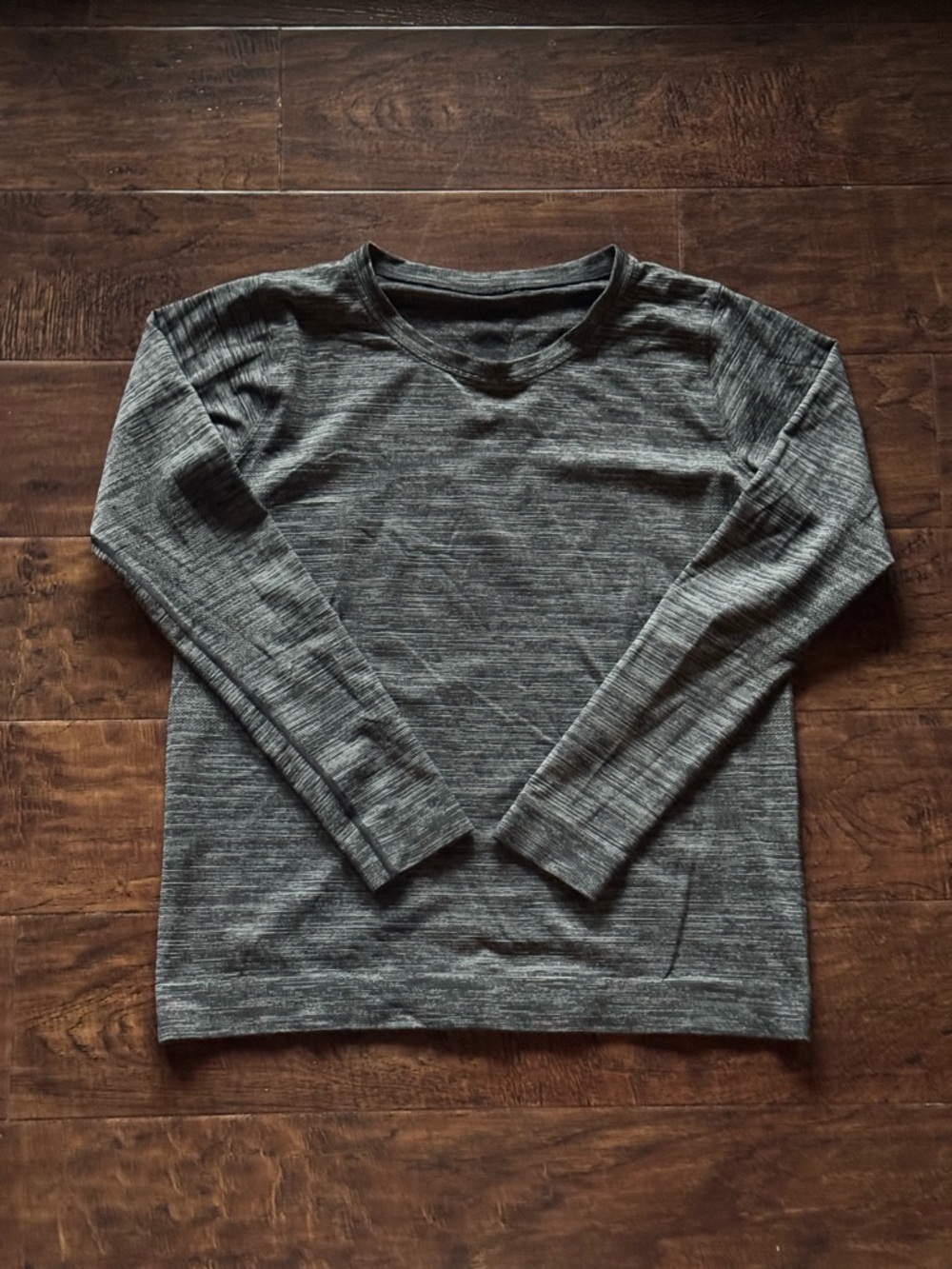 Lululemon Grey Long Sleeve Shirt Size 10